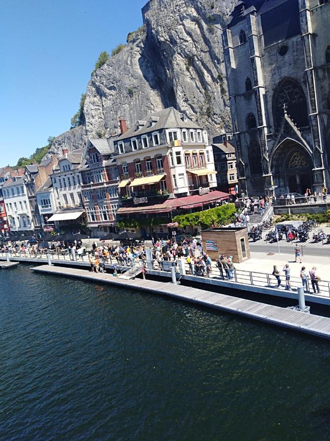 Un Studio A Louer Ds Un Endroit Calme Pres De La Ville De Dinant Eksteriør billede